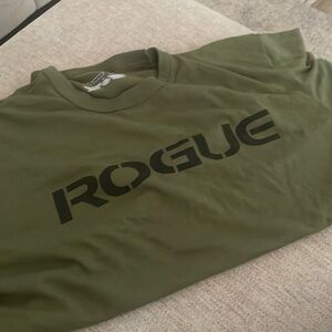 ROGUE fitness Shirt Size Large Crossfit